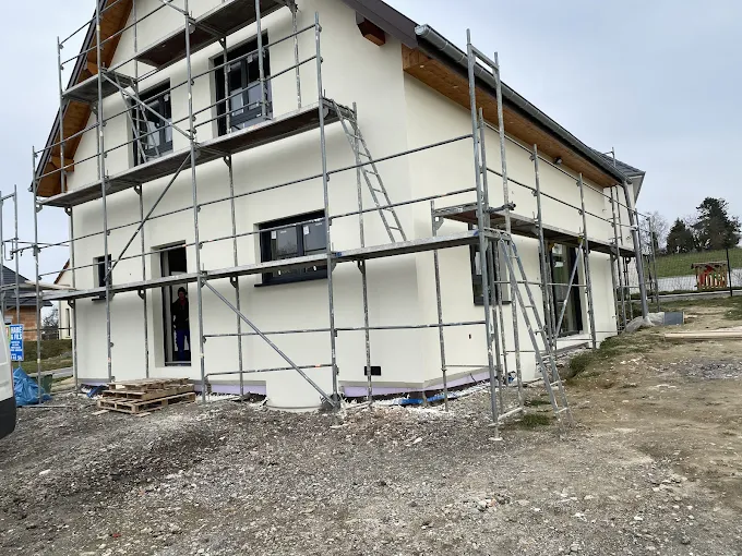 Isolation extérieure ITE en cours — Plâtrerie Serra Blotzheim